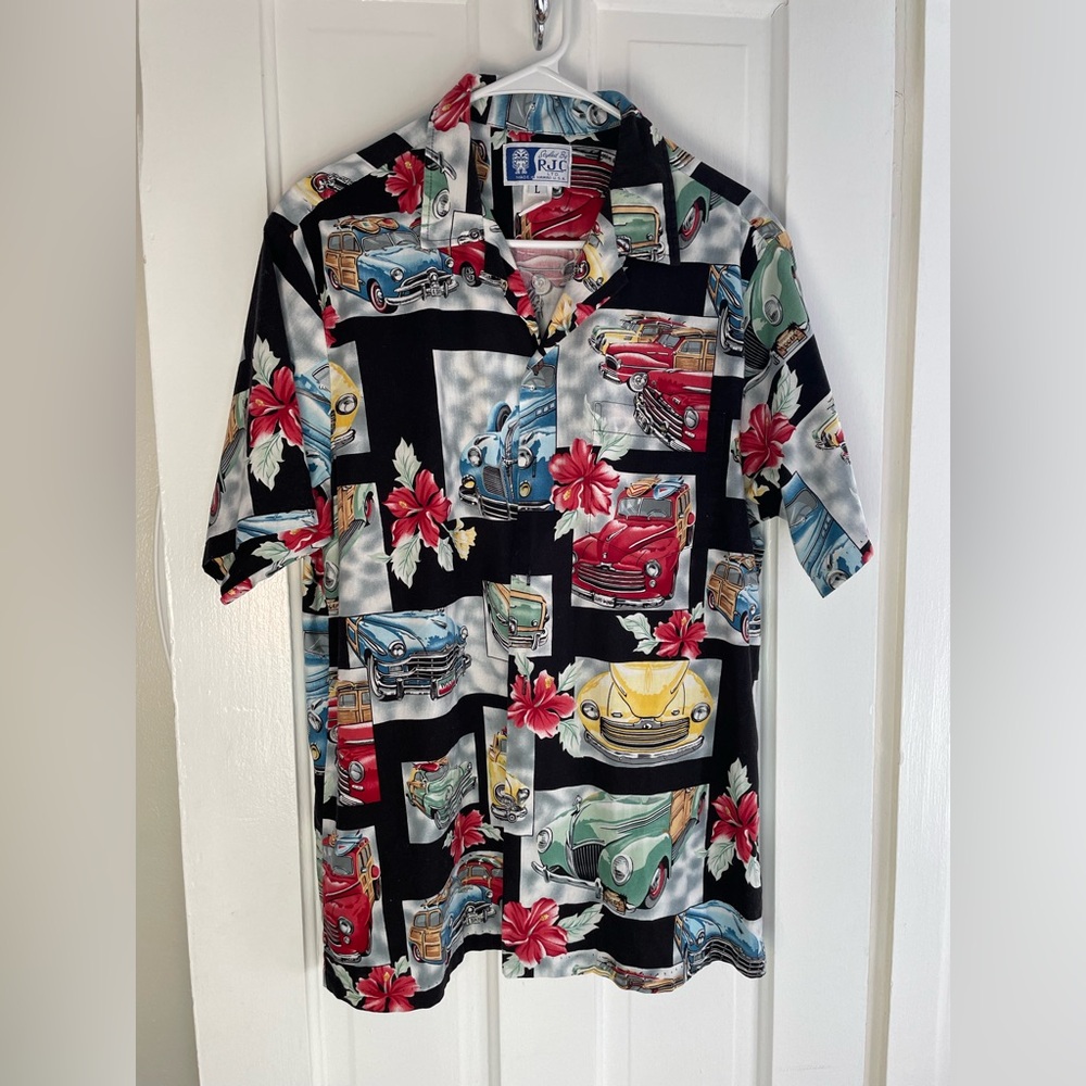 Men’s Hawaiian style shirt, Size L.